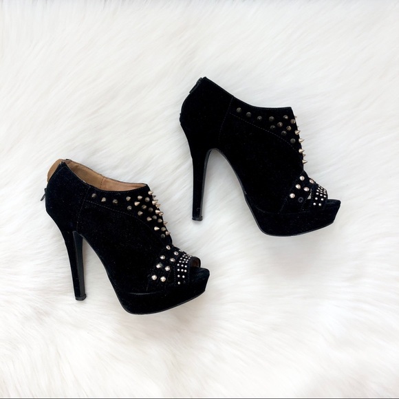 Black and Gold Spiked Heels - Picture 3 of 4